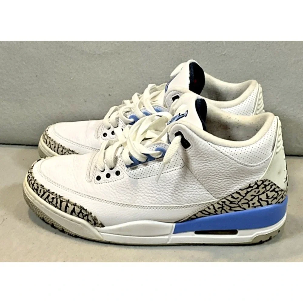 Nike Air Jordan 3 Retro UNC University Blue CT8532-104 | Size 10.5M